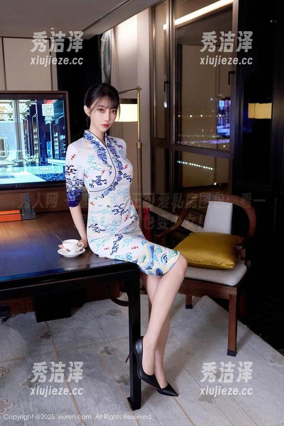秀人网 - 邹晶晶女王可爱私房图包：看一眼感觉自己也变少女！