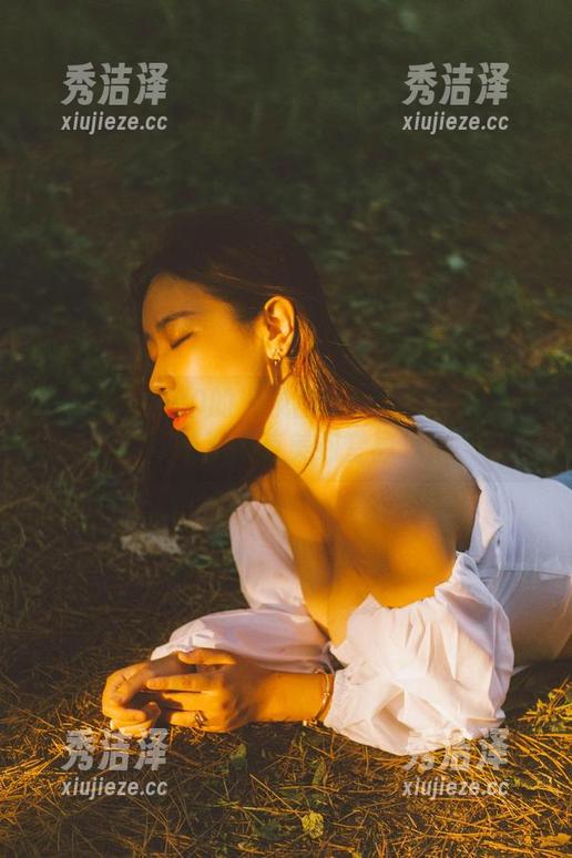 探秘穆零Mu0的温泉白丝世界：这组图片资源简直美到窒息