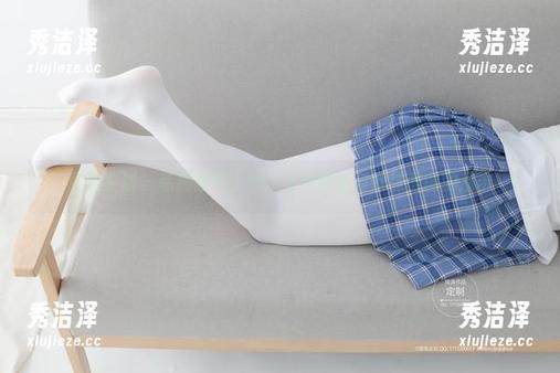 紧急企划 - 私房香气上线，龙崎聆音与丝袜美图的撞击