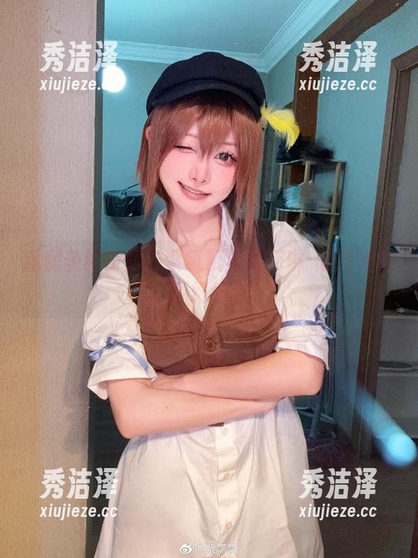 私房美图时间！紫氯氯与莱莎琳·斯托特的梦幻结合