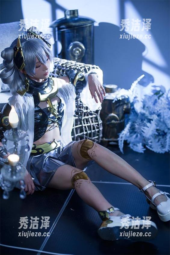 绮太郎 魔都精兵的奴隶魅力:绮太郎写真资源的另类解读