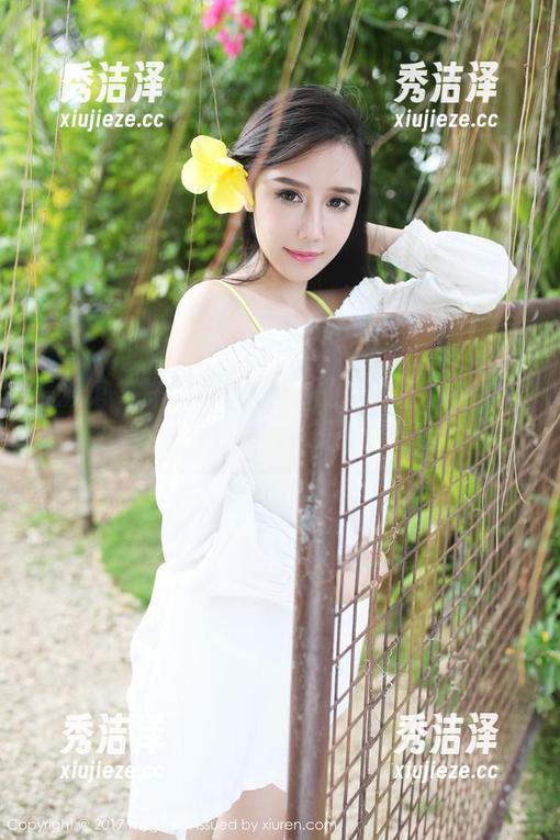 美媛馆-许诺Sabrina 美媛馆 - 许诺Sabrina的瑜伽魅力:原图蕴含力量,图包里却闪烁着羞涩