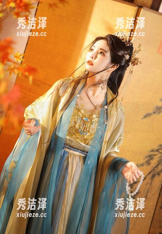 套图曝光！最新苏嫣qvq泳池浪花四溅，心动水位直逼90%！