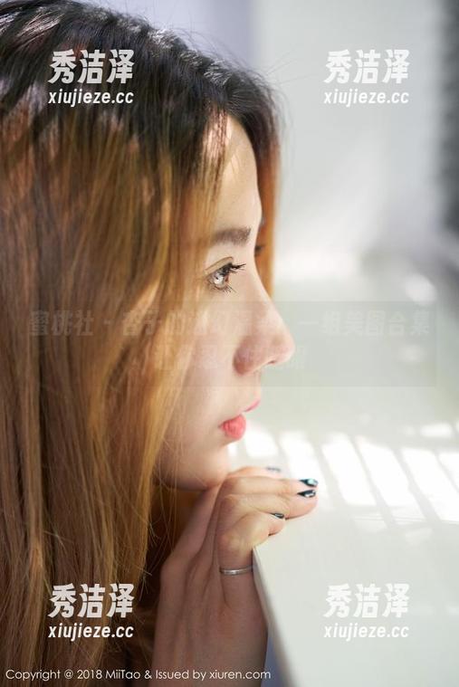 蜜桃社 - 杏子的迷幻温柔：一组美图合集让你忍不住眨眼