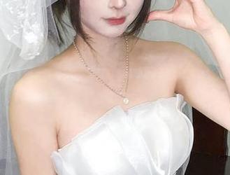 蠢沫沫短裙写真，究竟是什么让人停不下来？