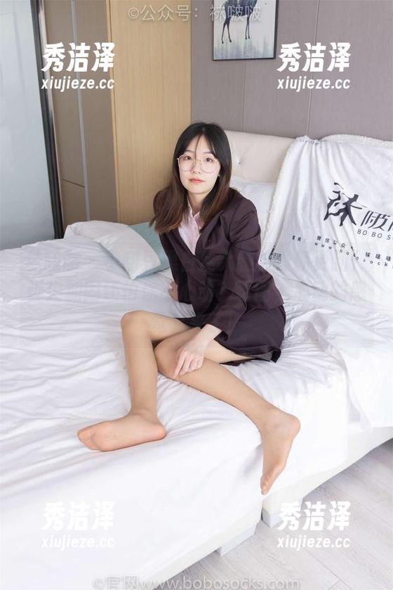 袜啵啵 - 小甜豆黑白丝大腿袜最新更新：脚尖加固还怕你不心动？看图，心动的感觉又来了！
