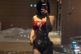 微密圈 – 图包一波操作！詹詹红色更新，绝对不容错过！