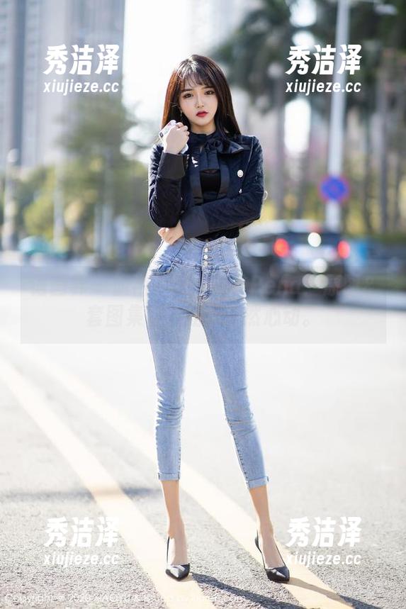 语画界-小海臀Rena 语画界 - 旗袍下的小海臀Rena:原图&套图集锦,让你悄然心动。