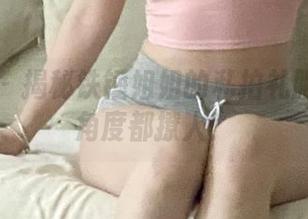 微密圈 – 揭秘铁锤姐姐的私拍礼服：每一角度都撩人！
