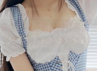 白色内衣也可以是精灵的秘密武器，雪琪SAMA果然不愧是我的美图女神，服了！