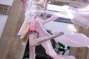 露儿大魔王与她的丝袜写真集：一场光影交错的分享体验