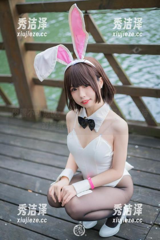 肉眼不可思议：香川澪的美图与霞之丘诗羽壁纸令我神魂颠倒！